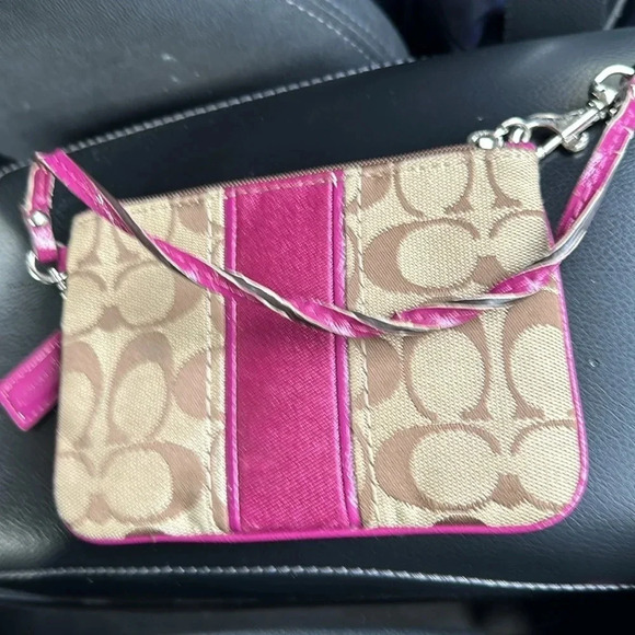 Coach monogram  Wristlet - Picture 2 of 7